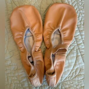 NWOT theatricals Peach dance Ballet leather Flats slippers girlhood core size 5